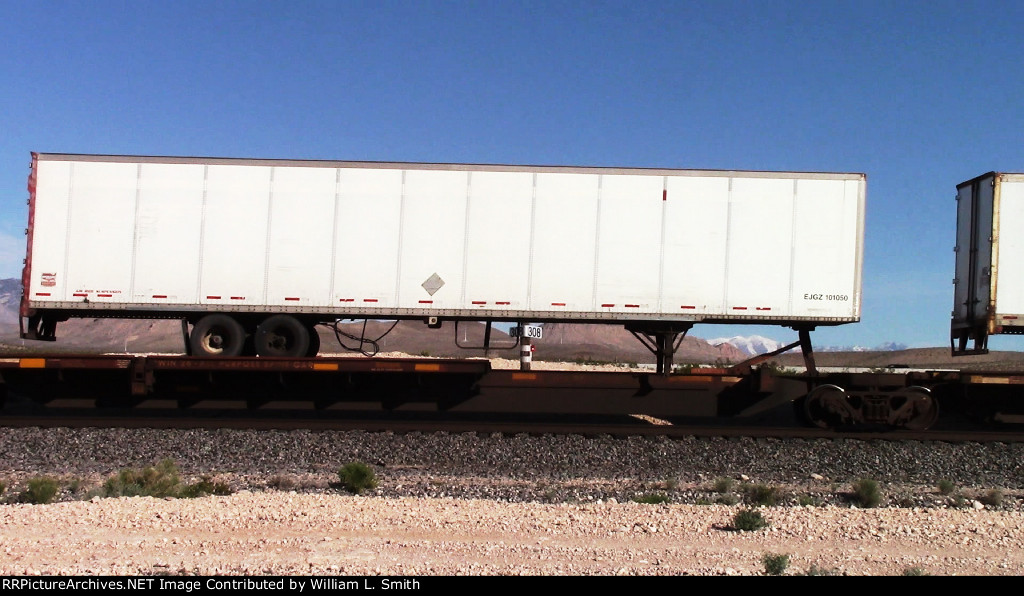 WB Intermodal Frt at Erie NV -81